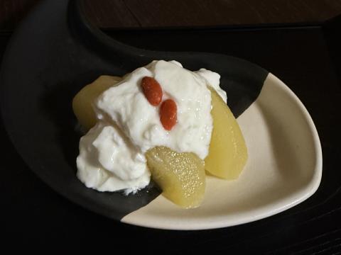 りんごのコンポート